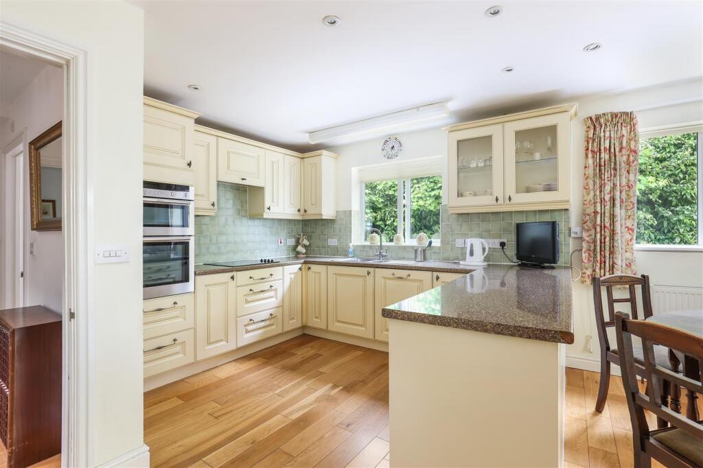 House in Stroud, Rodborough - View 2