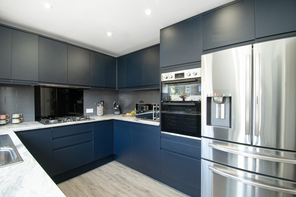House in Dundee, Angus - More