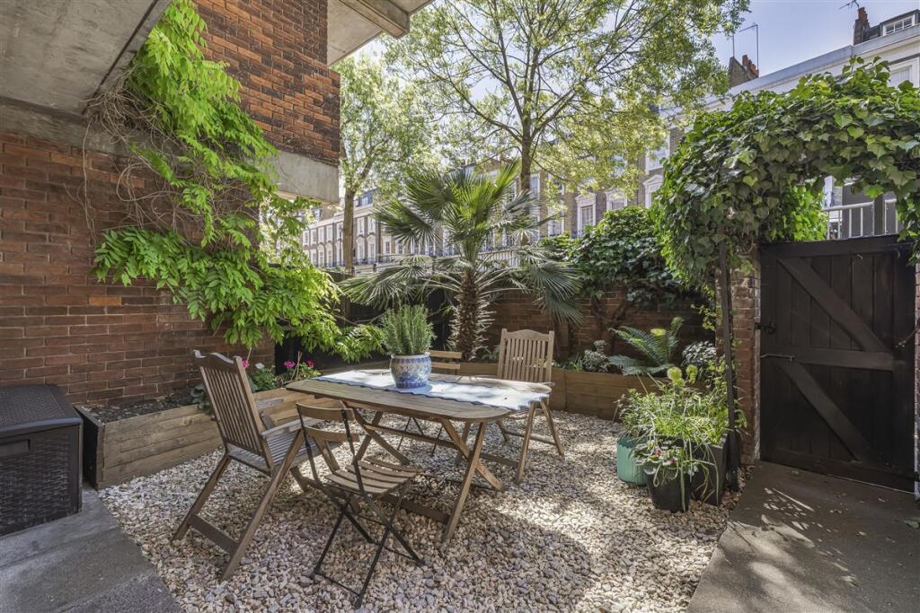 Apartment in London, City of Westminster
