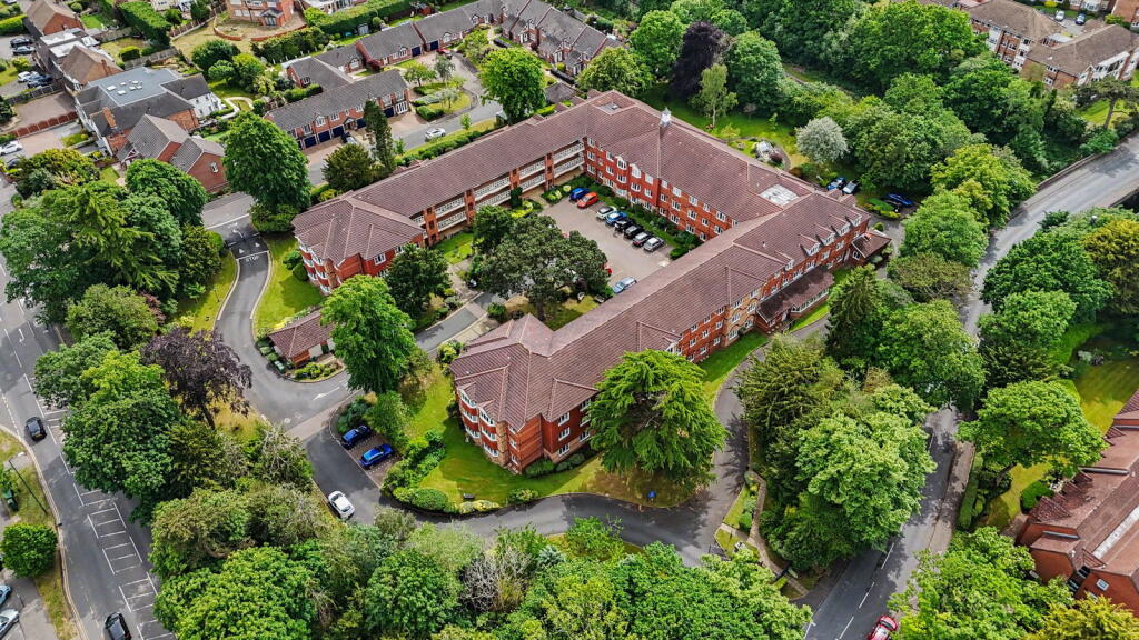Main image of property: Grange Road, Solihull, B91 1EW