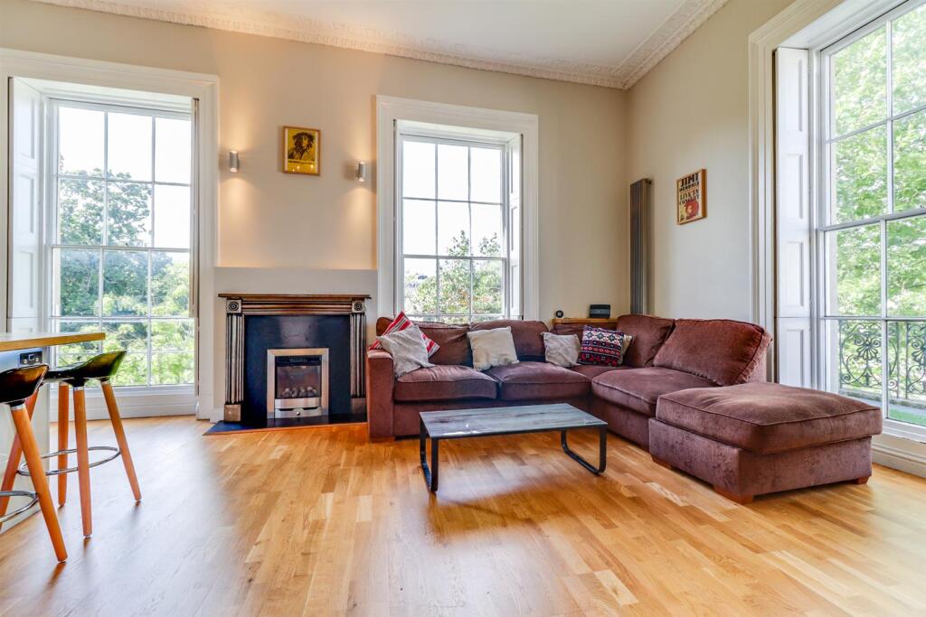 Apartment in Cheltenham, Warden Hill, Montpellier - View 5