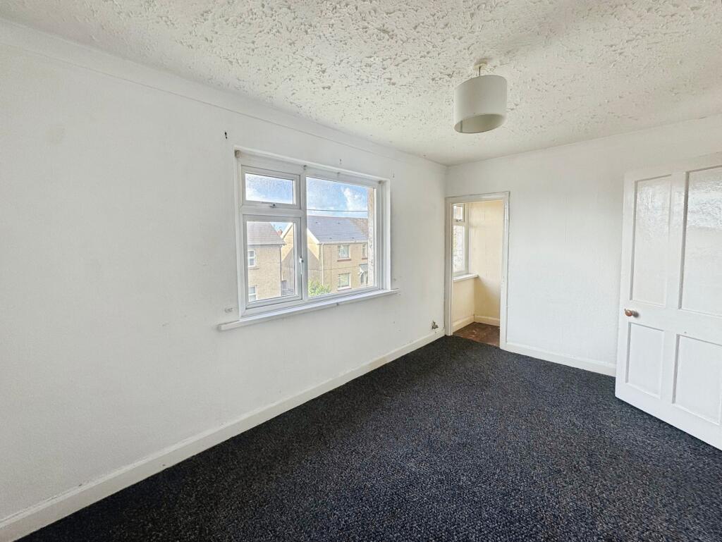 House in Swansea, Tai-Bach - View 4