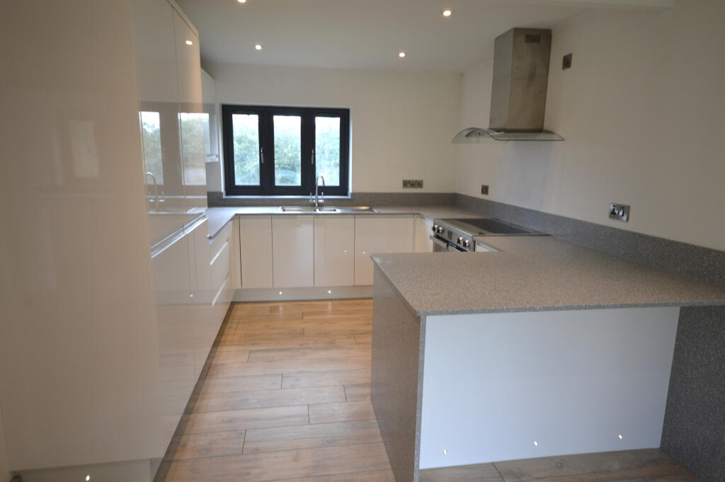 House in Brimfield, Herefordshire - View 4