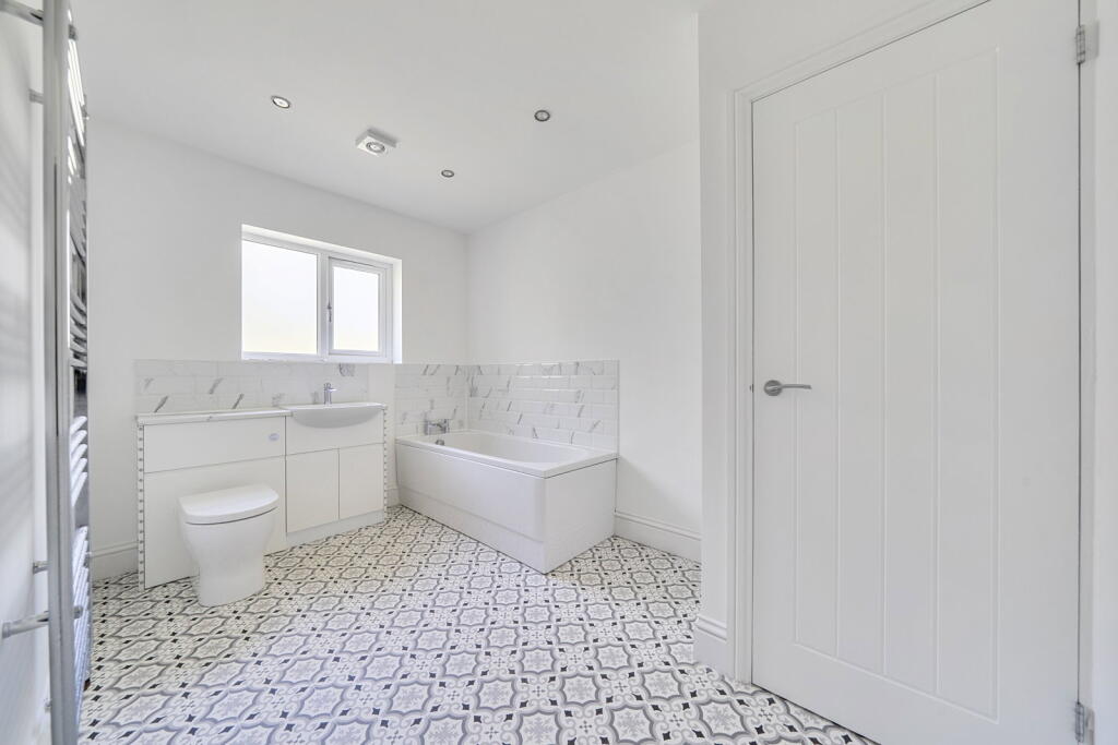 Wendover Close, Rippingale, Bourne, PE10 0TQ - View 3