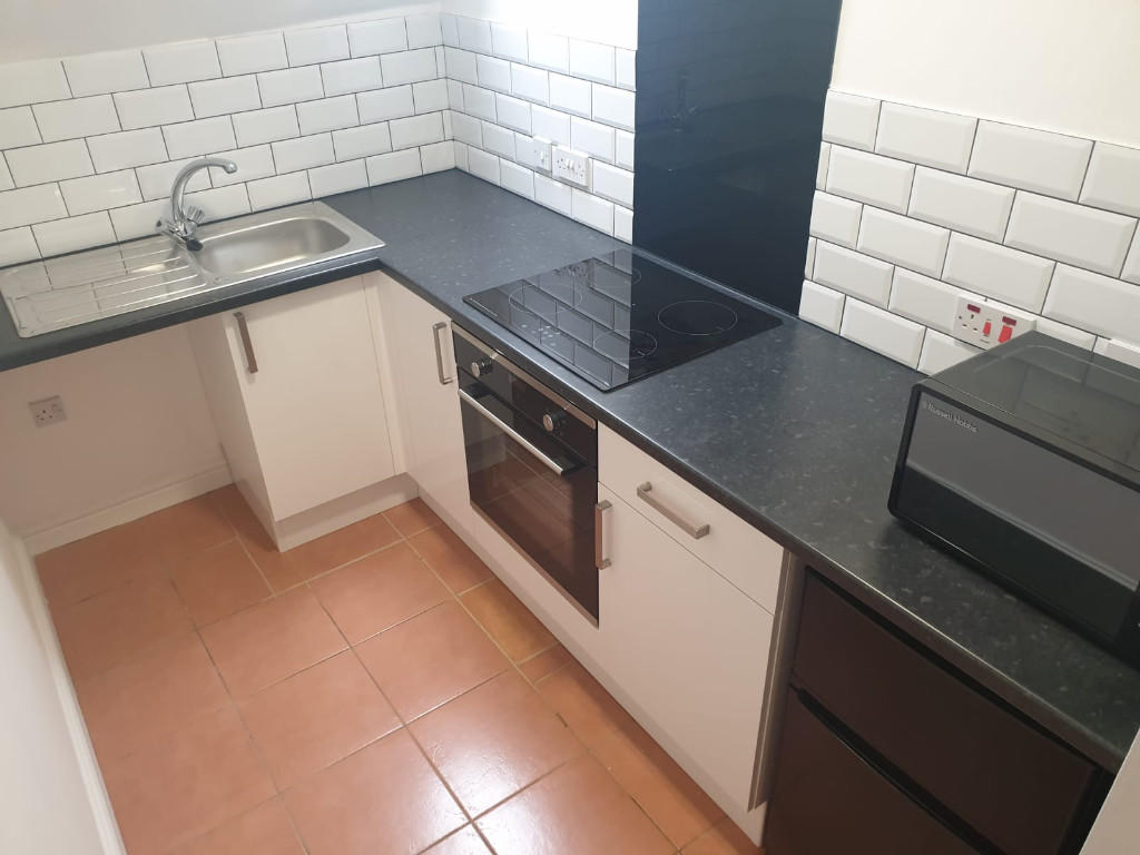 Main image of property: Cross Road,Leicester,LE2