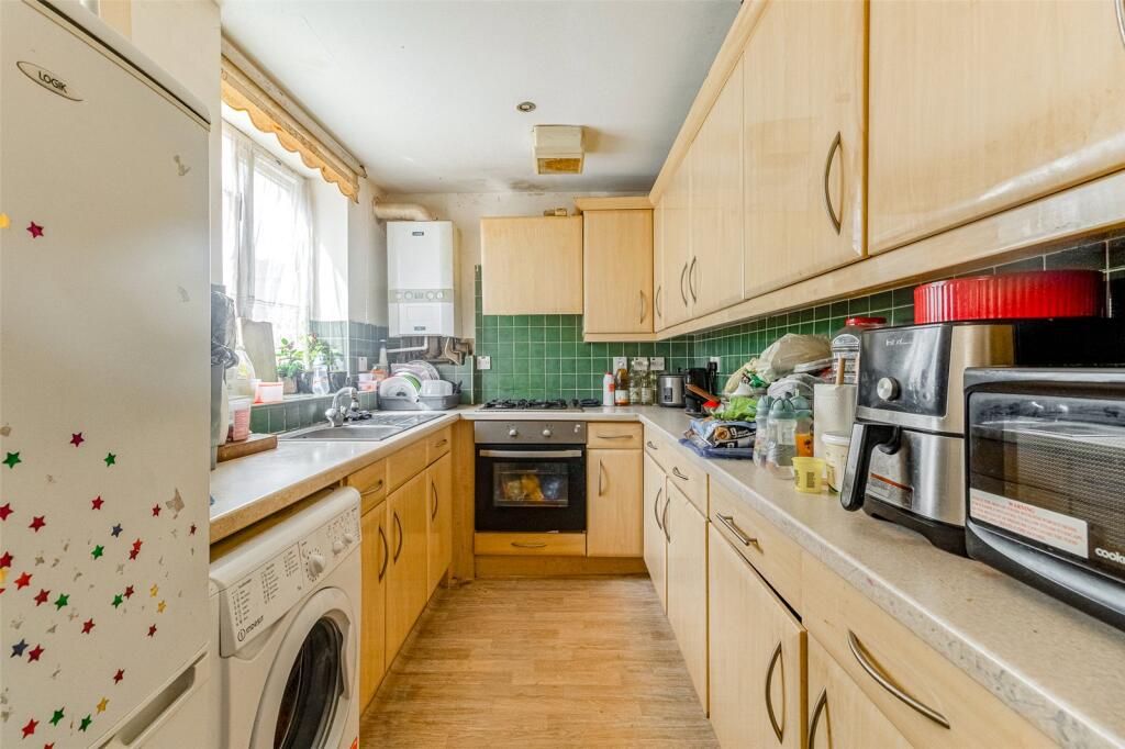 Apartment in London - View 4