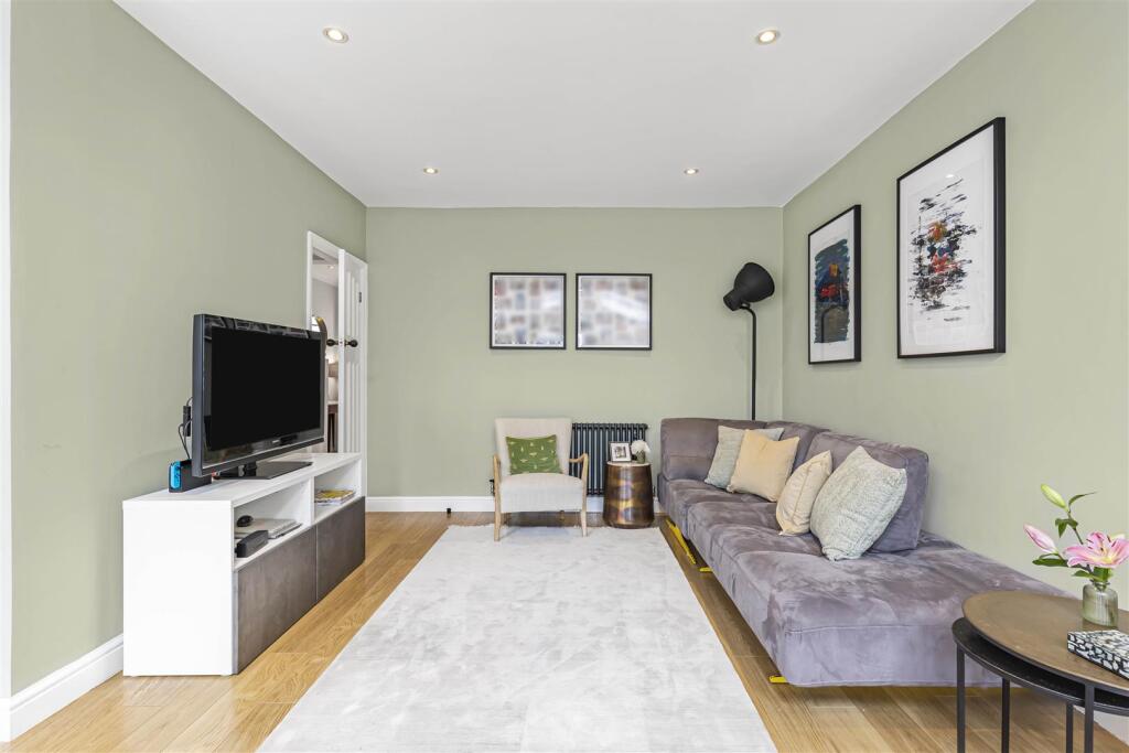 House in London - View 5