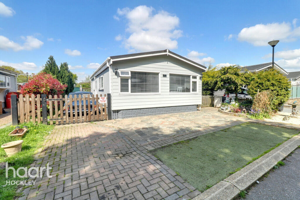 Main image of property: The Spur, Hockley