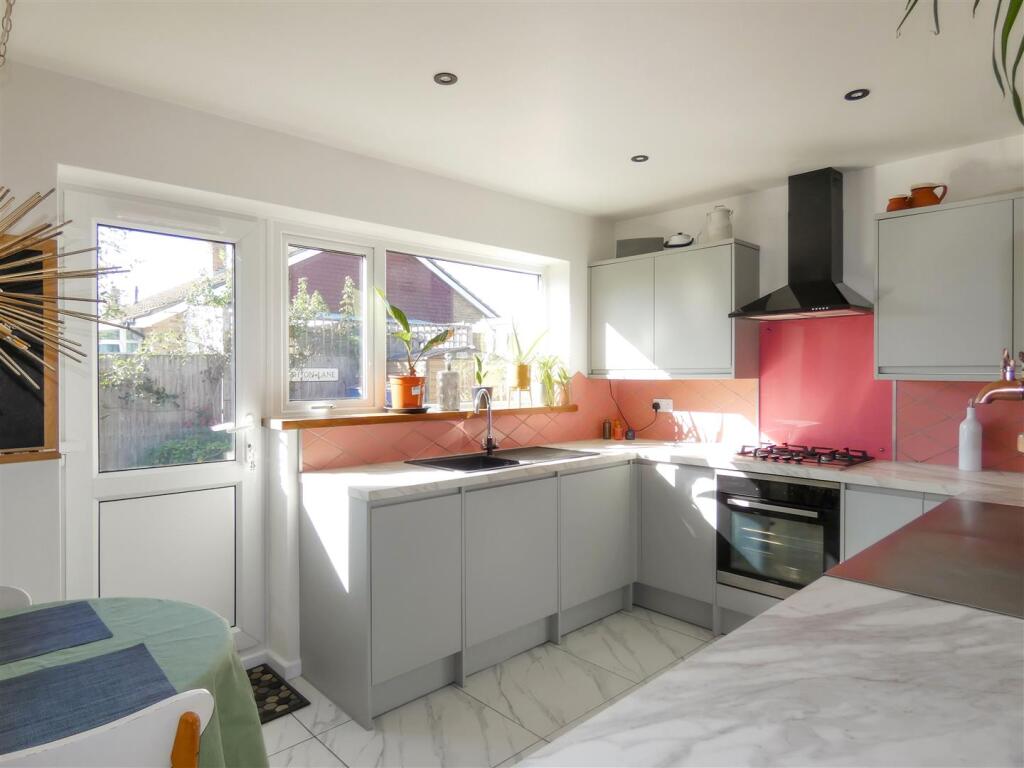 House in Brighton - View 3