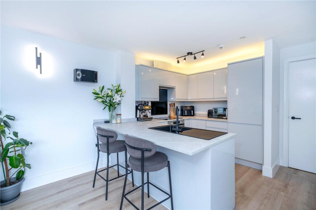 Apartment in Lincoln - View 4