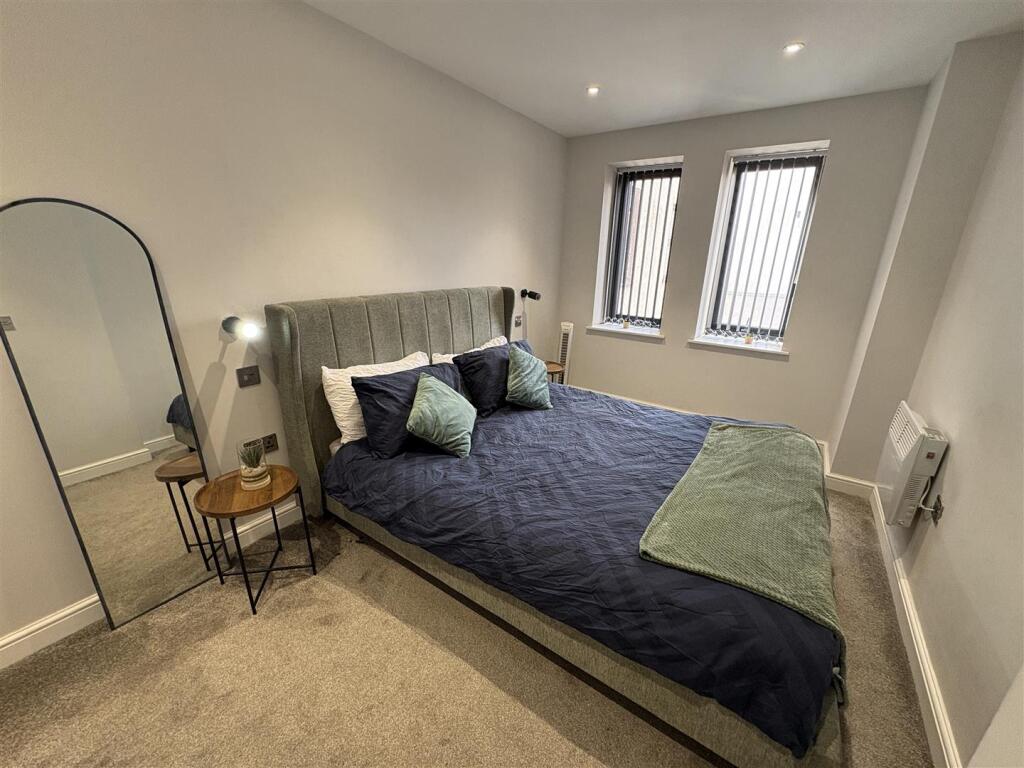 Main image of property: East Parade, Leeds