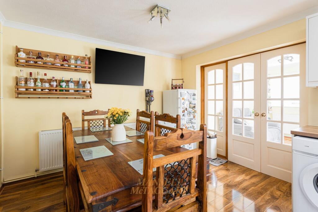 Pinewood Way, Haywards Heath, RH16 - View 6