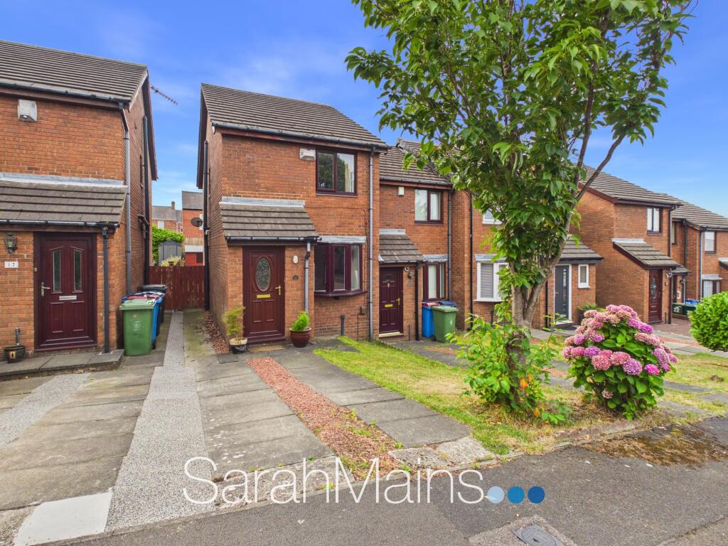 2-bed terraced on Conway Square, Gateshead, NE9, £115,000