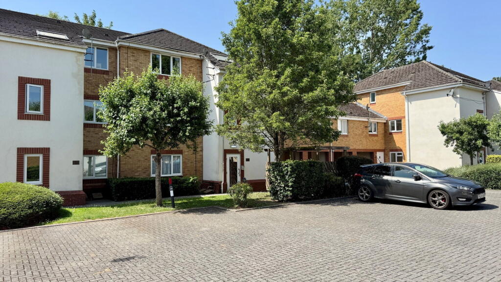 Main image of property: Redshank Court, Thatcham, RG19 3UE