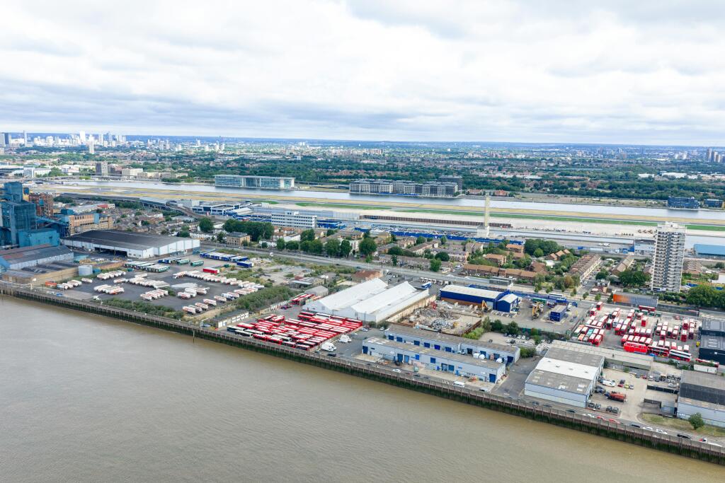 unit 8 Standard Industrial Estate 73.jpg