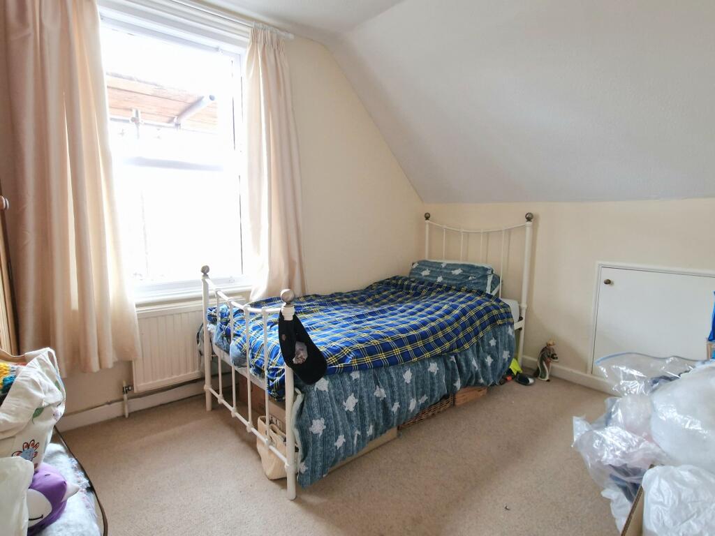 Apartment in Guildford - View 5