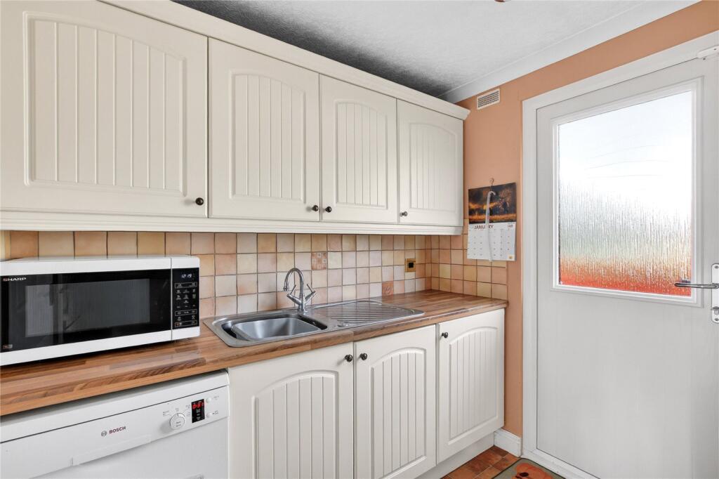 Maclaren Drive, Warfield Park, Bracknell, RG42 photo 3