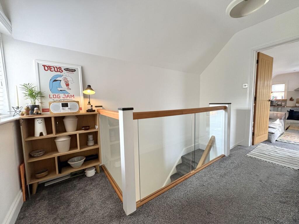 Apartment in Poole - More