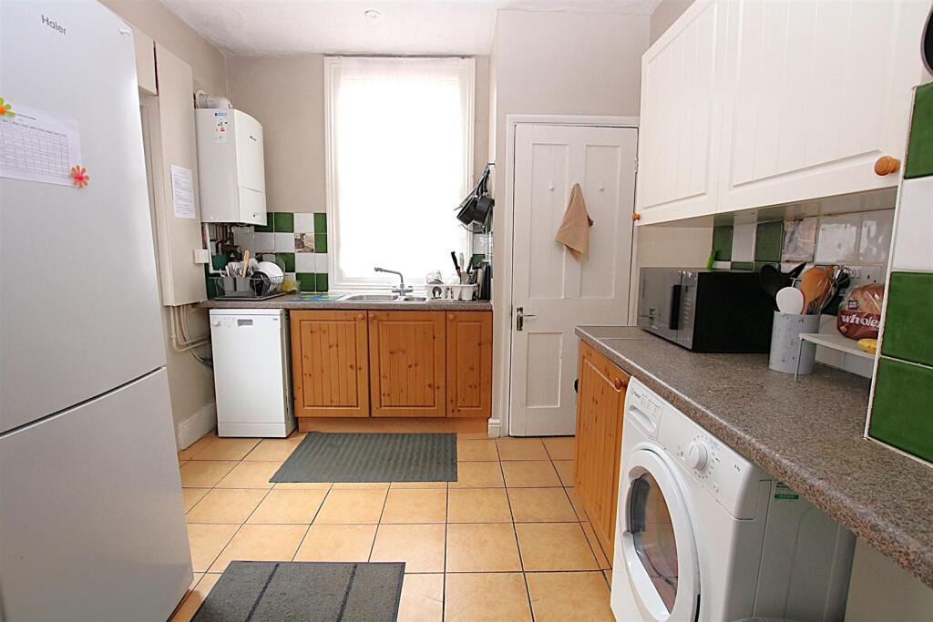 House in Northampton, Semilong - View 5
