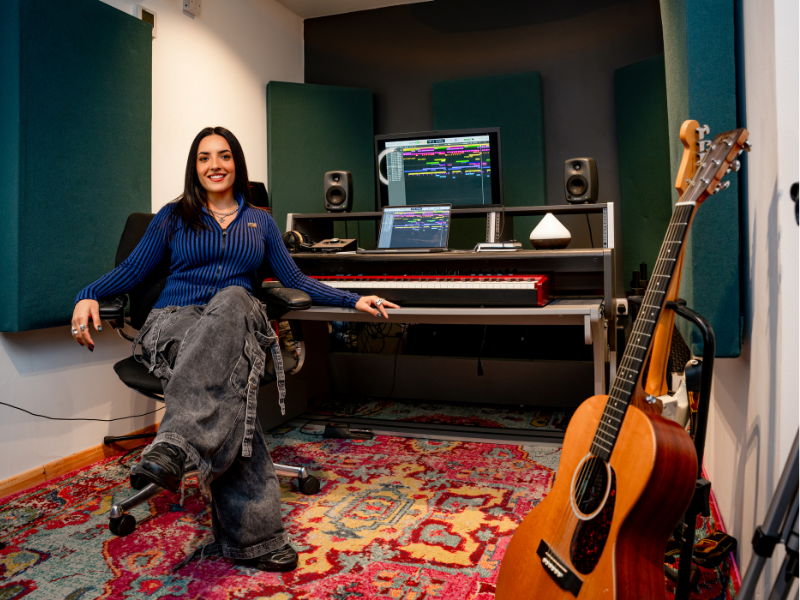 Medium Music Studio