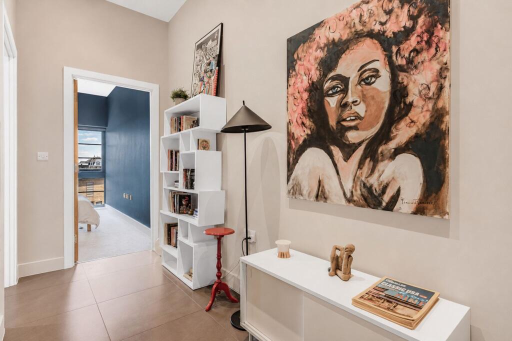 Apartment in London - View 3
