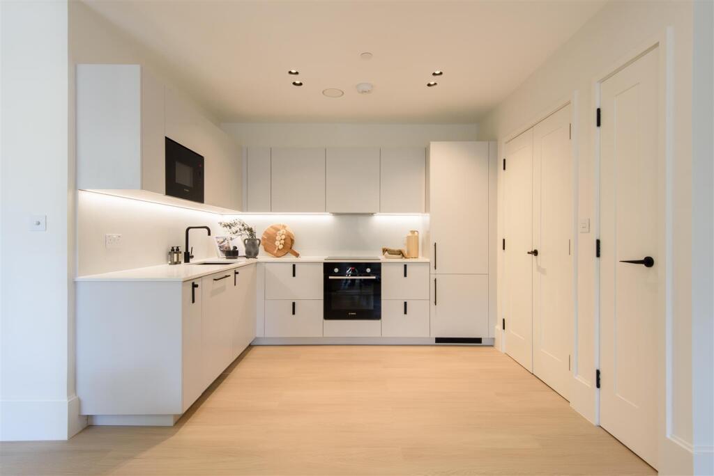 Apartment in London - More