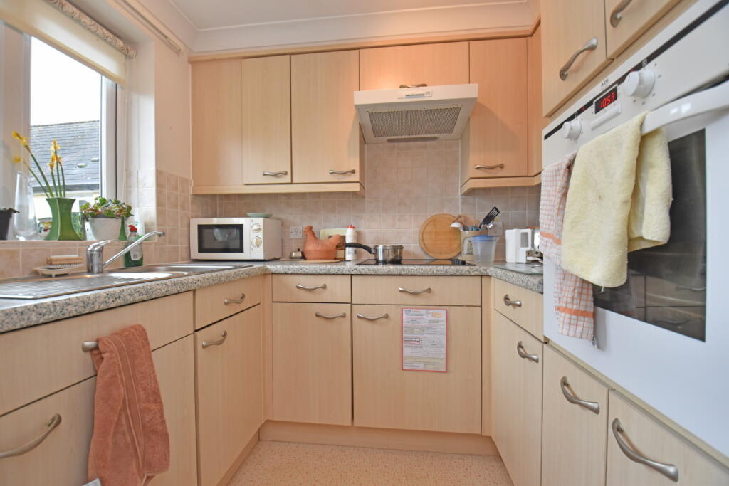 Clarks Court, Cullompton, EX15 photo 4