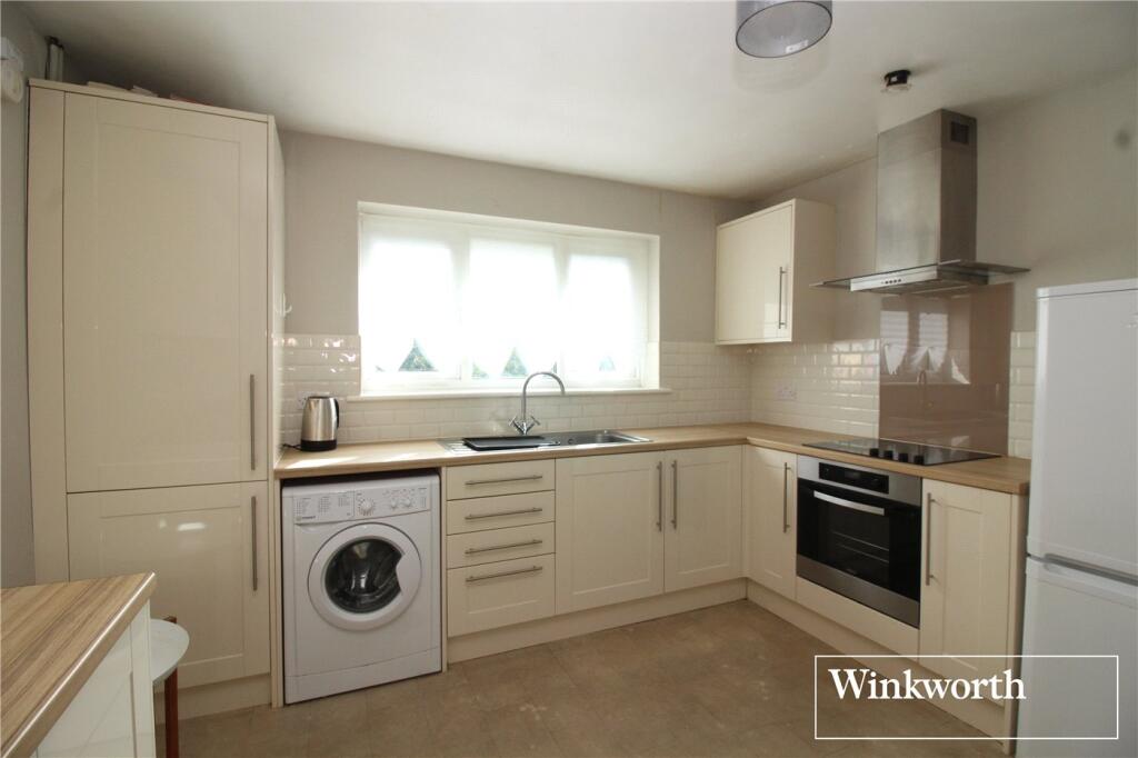 Apartment in Borehamwood, Elstree and Borehamwood - View 5