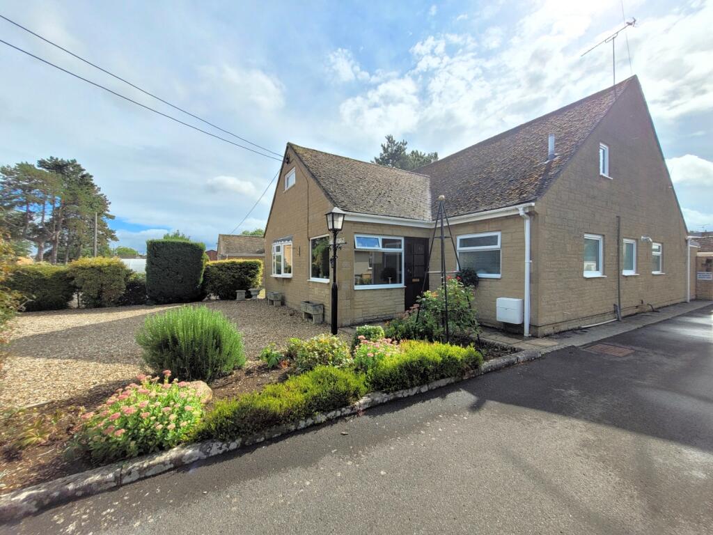 Main image of property: Arkell Avenue, Carterton, Oxfordshire, OX18