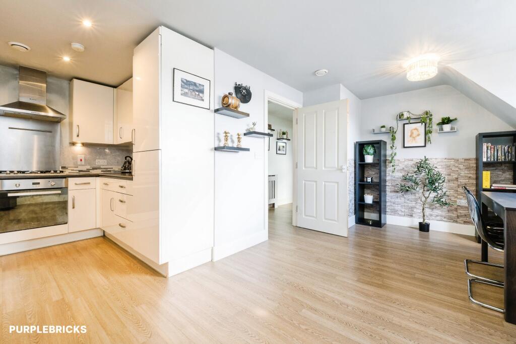 Apartment in London, Canning Town - View 3