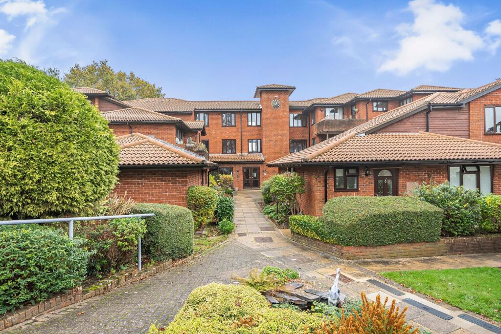 Oakmead Green, Epsom, KT18 - View 5