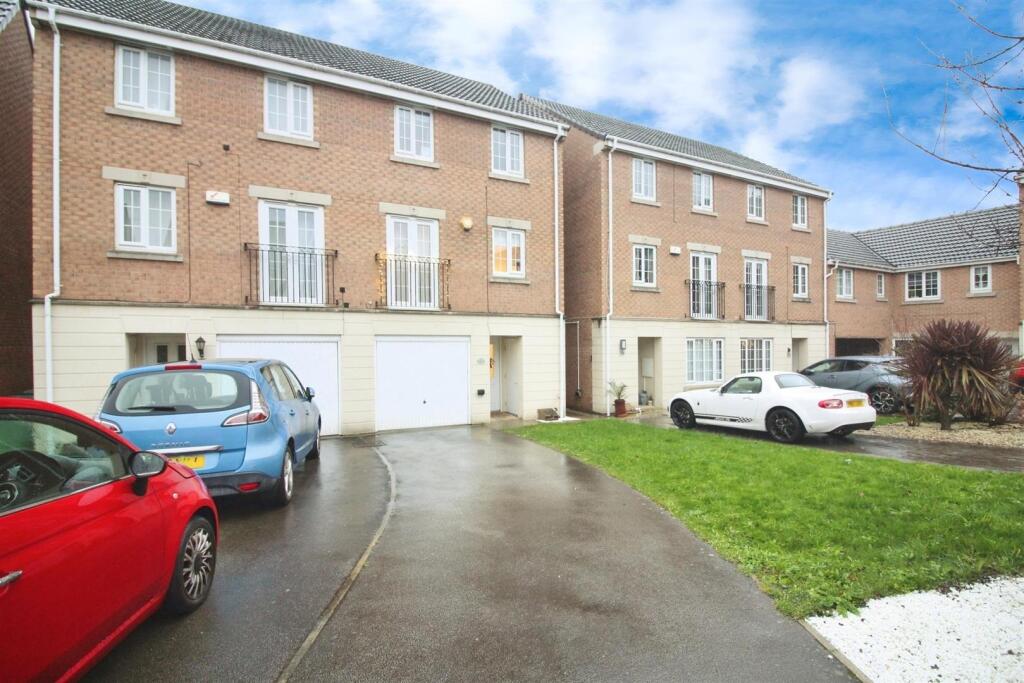 Main image of property: Murray Way, Middleton, Leeds
