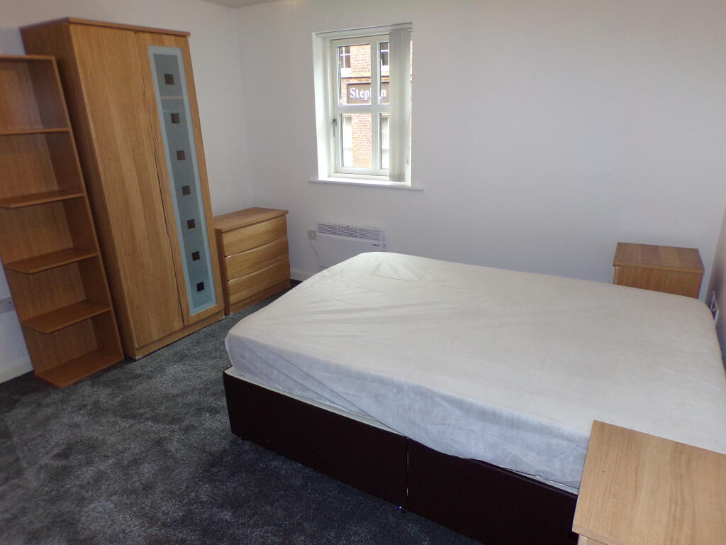 Apartment in Preston - View 5