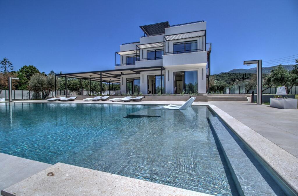 Main image of property: Thessalia, Magnesia, Almyros