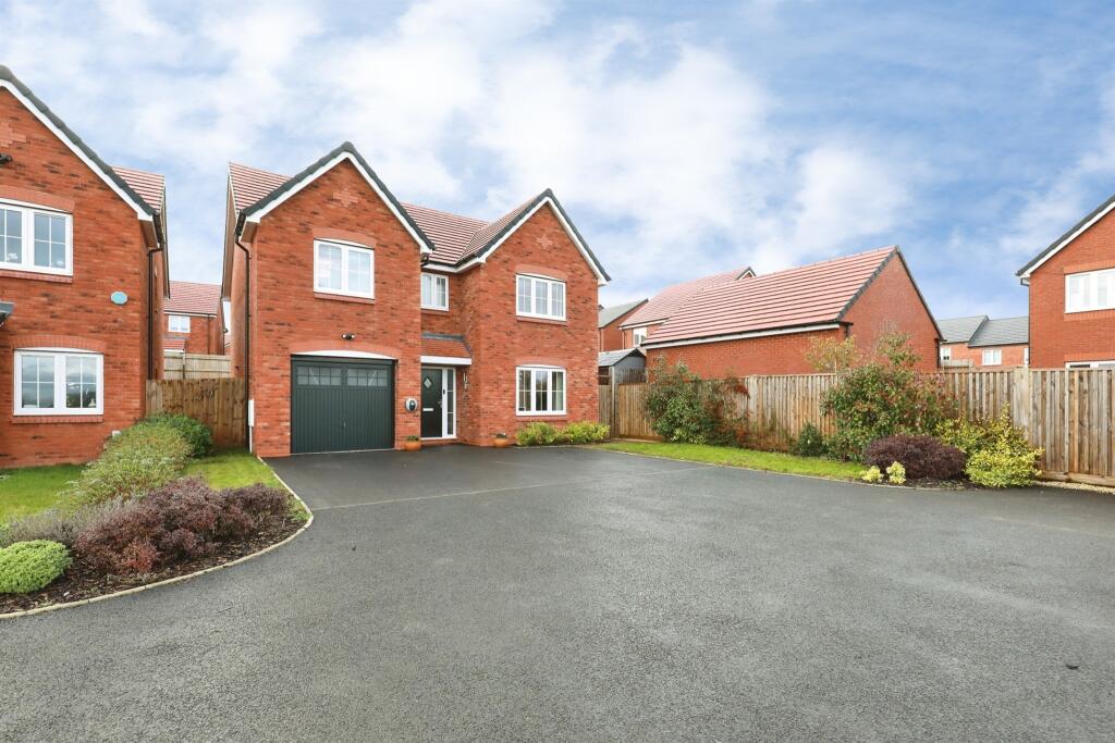 Main image of property: Hicks Drive, Hampton Magna, Warwick