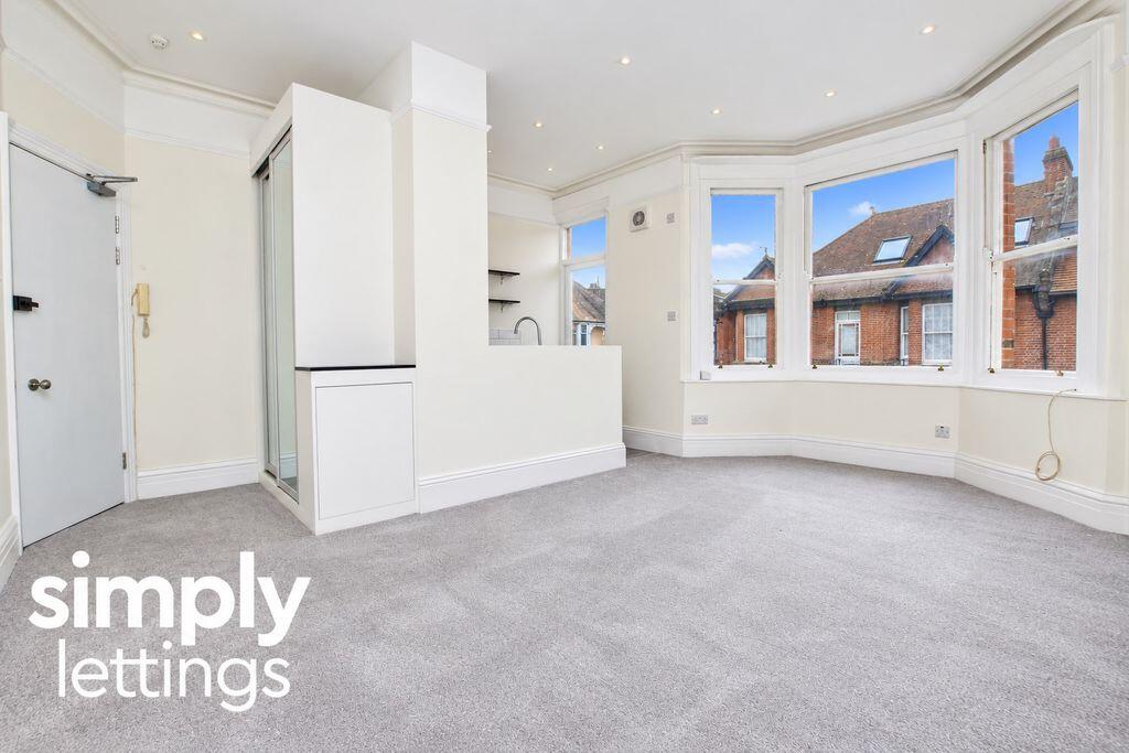 Apartment in Brighton - View 4