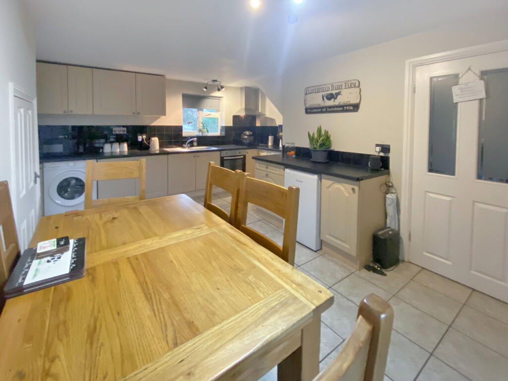 House in South Kesteven, Great Gonerby - More