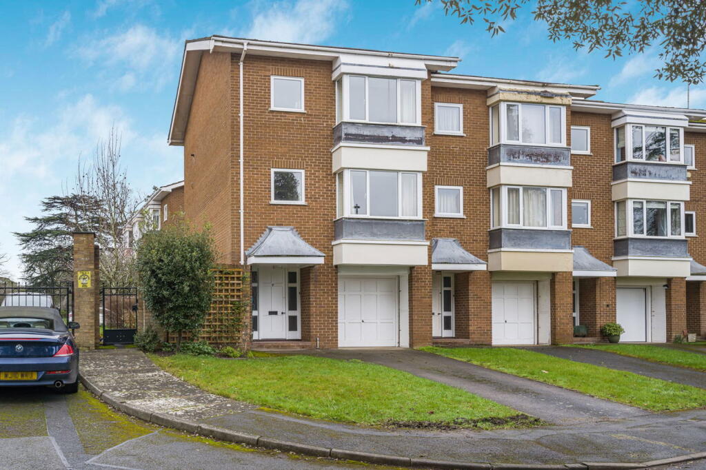 Main image of property: Cleevelands Drive, Pittville, Cheltenham, GL50