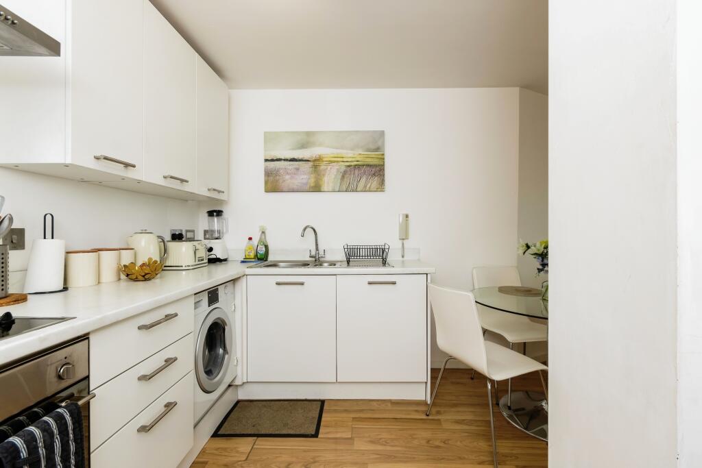 Main image of property: Marco Island, Nottingham, NG1 1AR