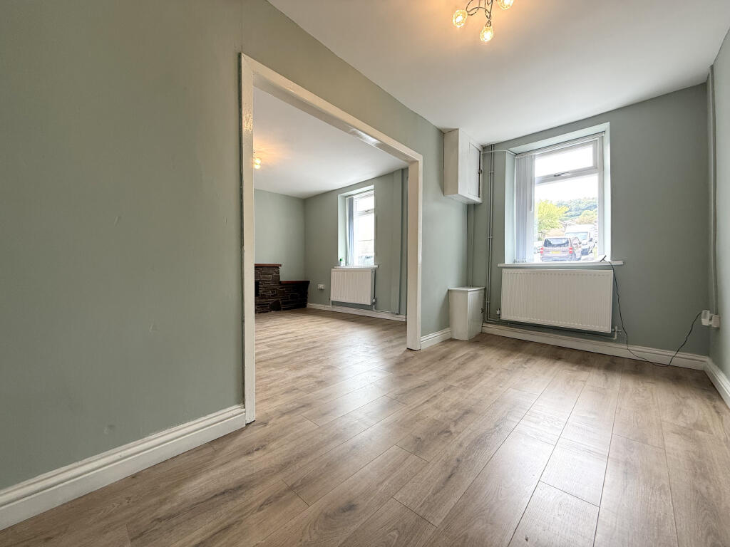 House in Aberdare, Aberaman North - View 4