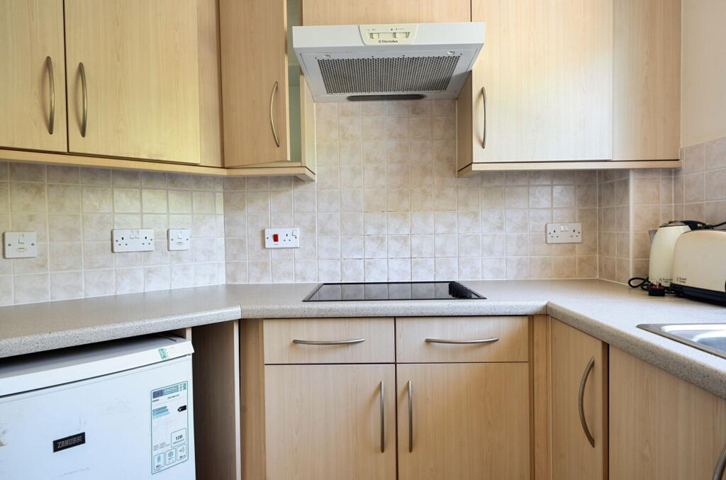 Apartment in Chichester - View 6