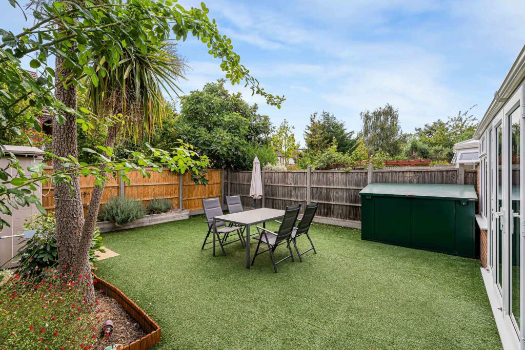 House in Runnymede, Egham - View 5