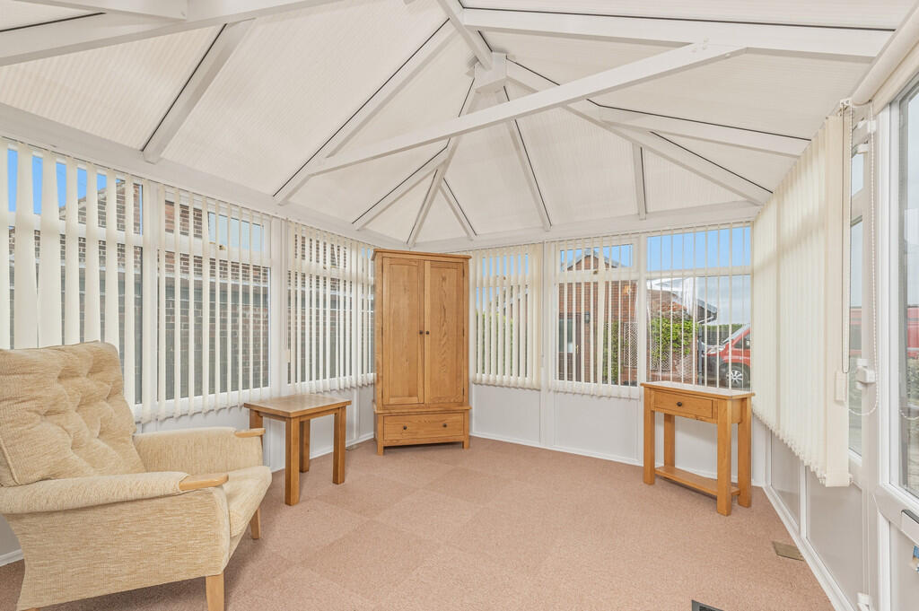 St Johns Court, Lepton photo 2
