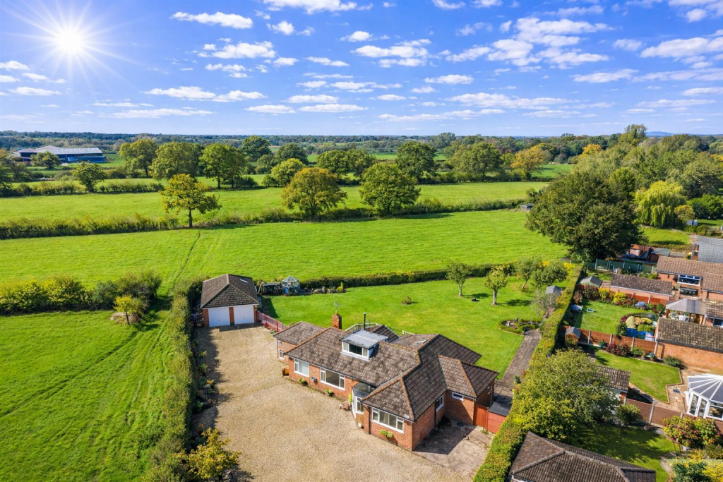 Main image of property: Pit Lane, Hough, Cheshire