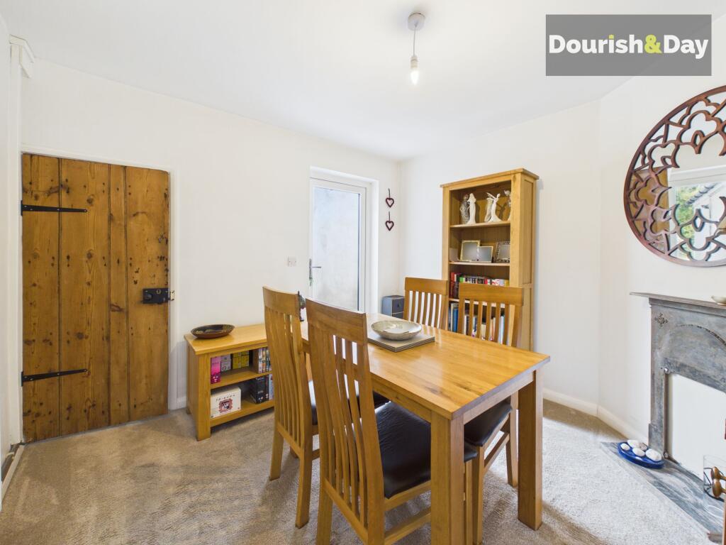 House in Stoke-on-Trent - View 3