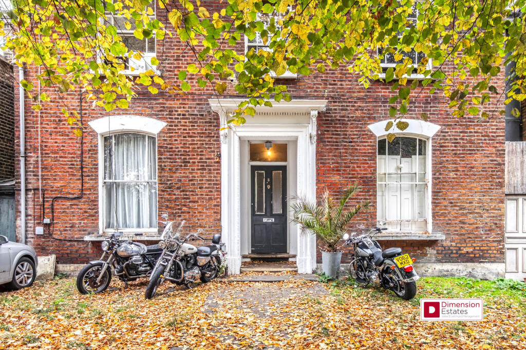 Main image of property: Navarino Road, London Fields park, London, Dalston, Hackney, E8