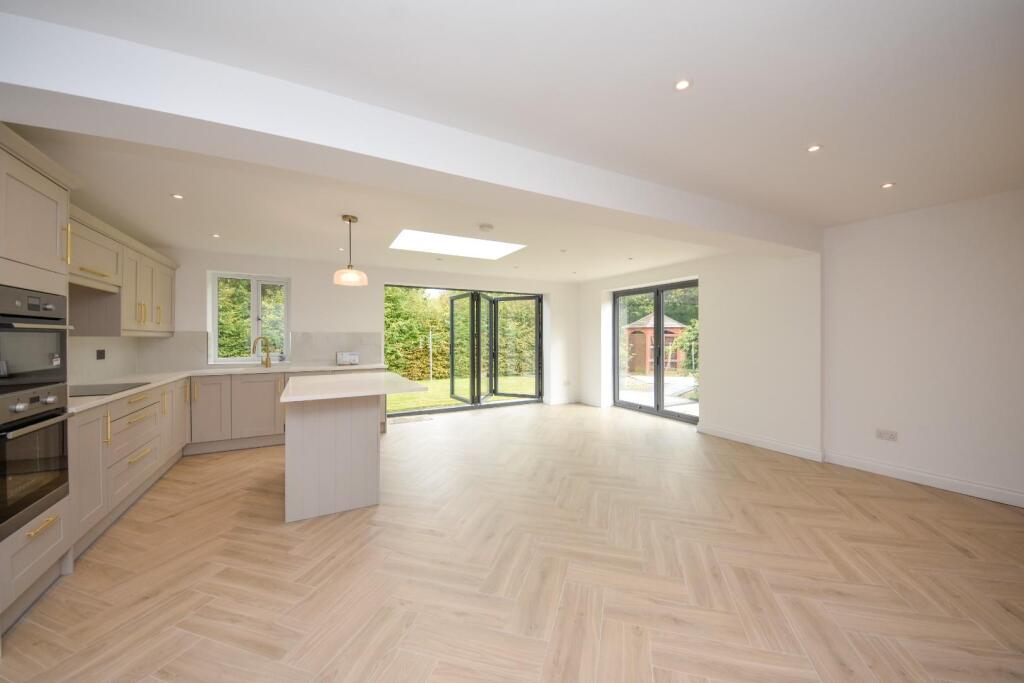 Rowan Croft, Clayton-Le-Woods, Chorley, PR6 7UU photo 3