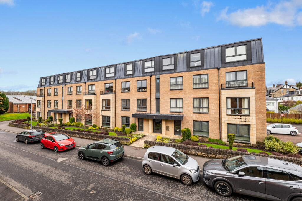 Main image of property: Flat 1/2, 6 Crossveggate, Milngavie, G62 6RA