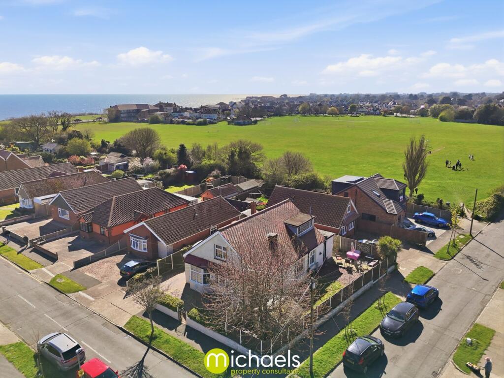 Lyndhurst Road, Holland-on-Sea, Clacton-on-Sea, CO15 photo 3