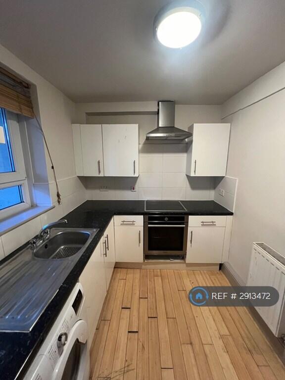 Paragon Road, London, E9 - View 2